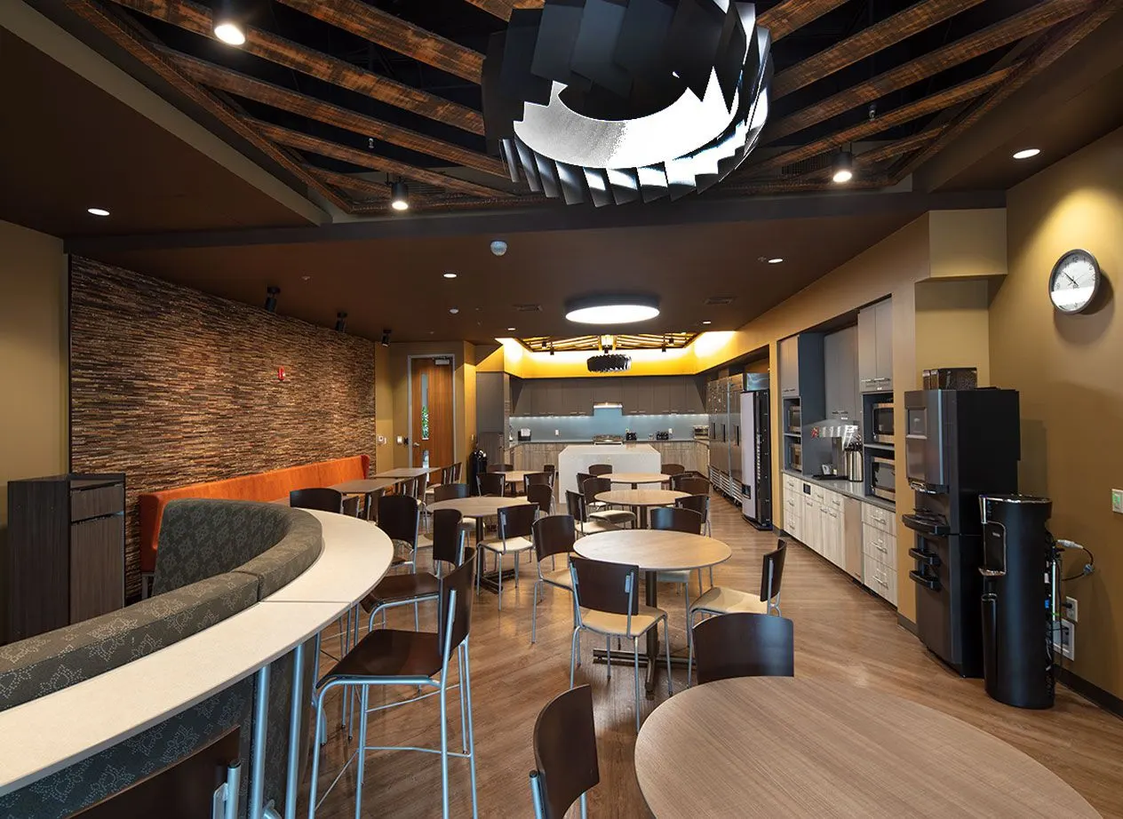 Farm Credit, Rocklin, CA. Borges Architectural Group | photograph by Ed Asmus