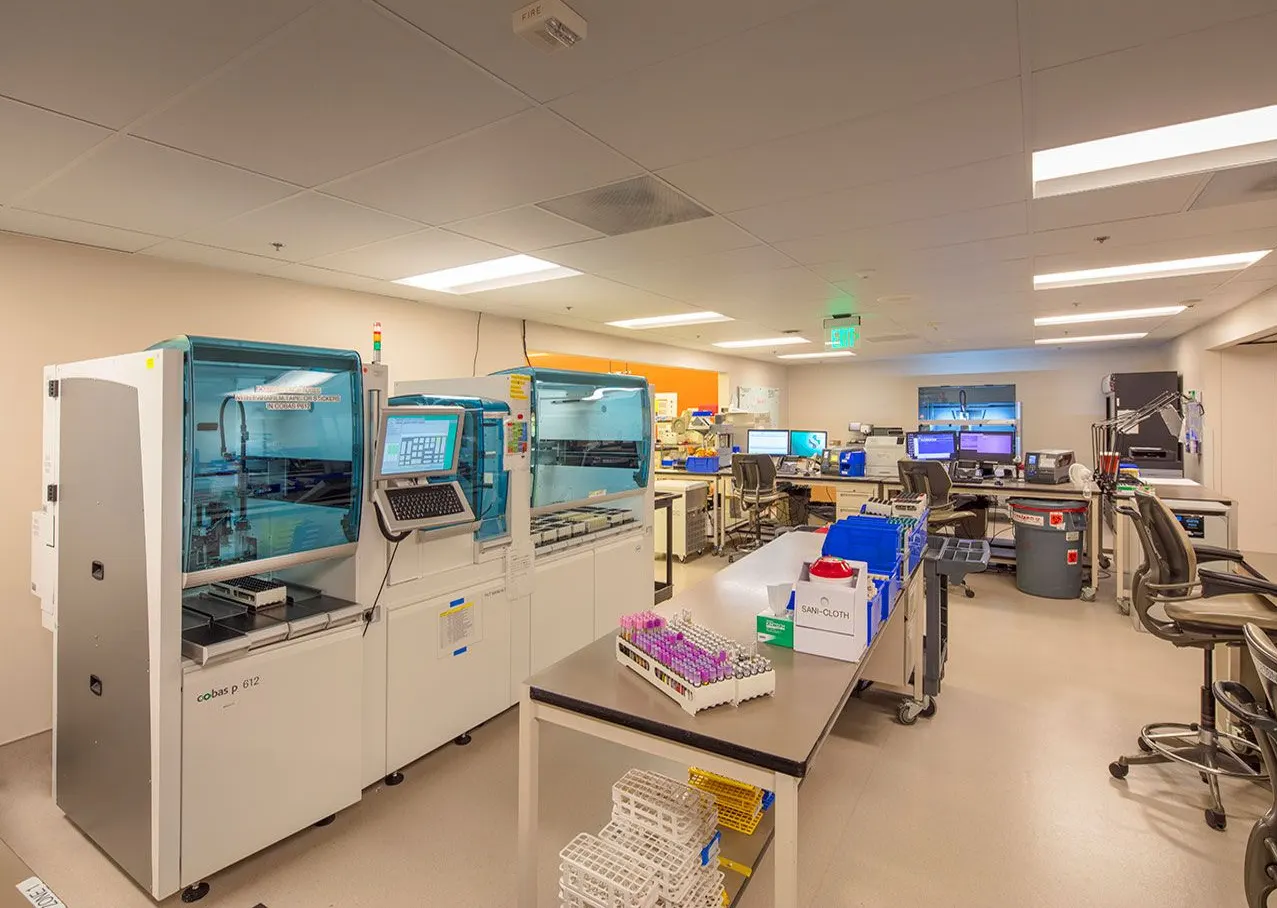 Livermore Expansion Lab, Livermore, CA. Whiting -Turner & HGA Architects | photograph by Ed Asmus
