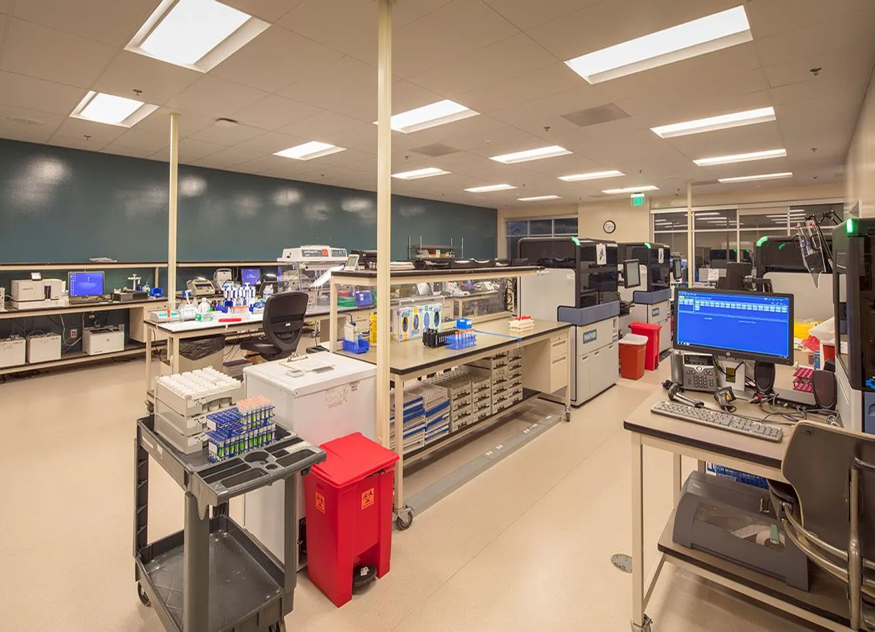 Livermore Expansion Lab, Livermore, CA. Whiting -Turner & HGA Architects | photograph by Ed Asmus