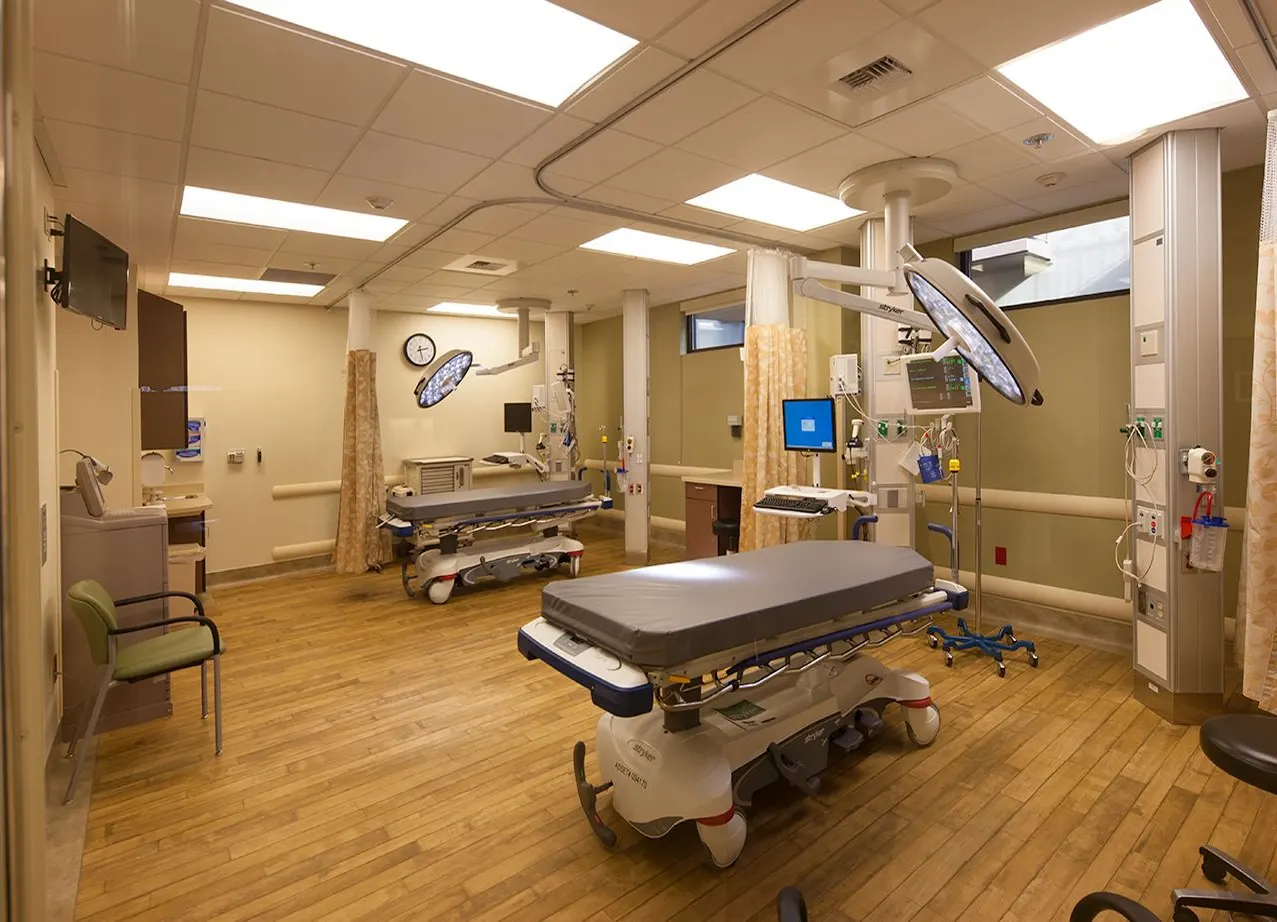 Sonoma Hospital, Sonoma, CA. Nacht & Lewis Architects | photograph by Ed Asmus