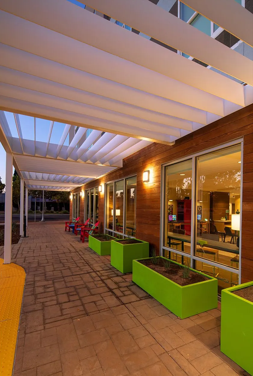 Hyatt Hotel, West Sacramento, CA. HRGA Architects | photograph by Ed Asmus