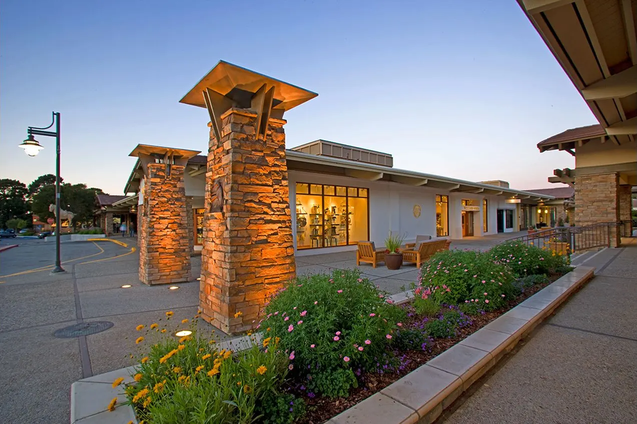 Del Monte Retail Center, Montery, CA. Lapin Consulting | photograph by Ed Asmus