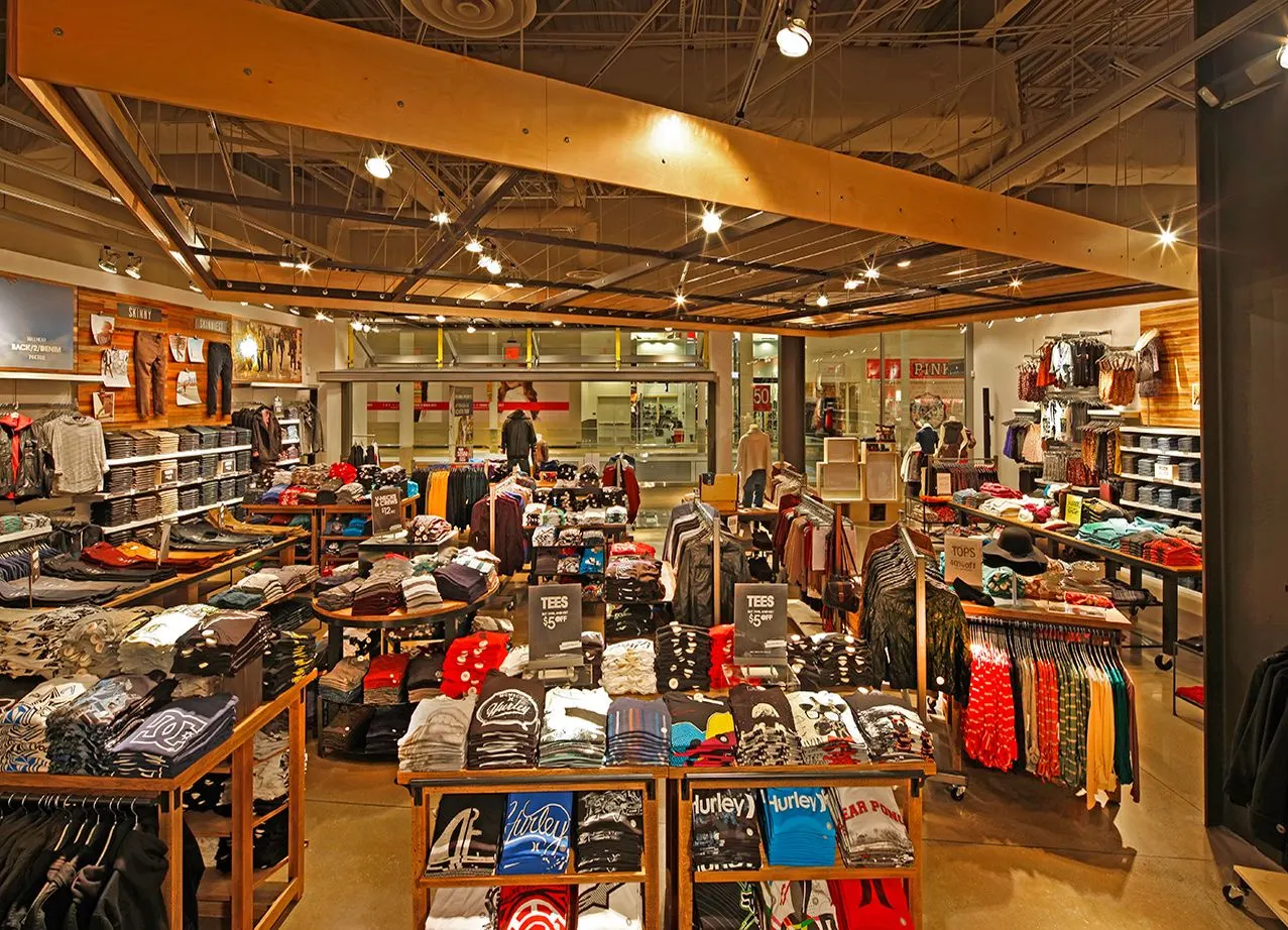 PacSun Store, Roseville, CA | photograph by Ed Asmus