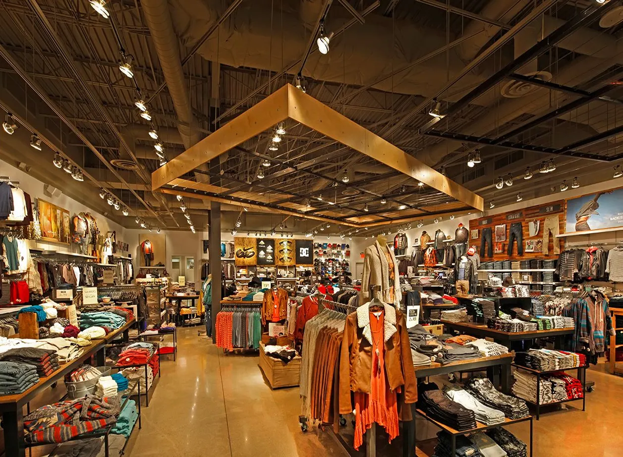 PacSun Store, Roseville, CA | photograph by Ed Asmus