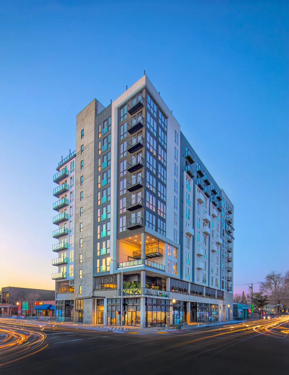 19th & J Office Building, Sacramento, CA. The HR Group of Architects | photograph by Ed Asmus