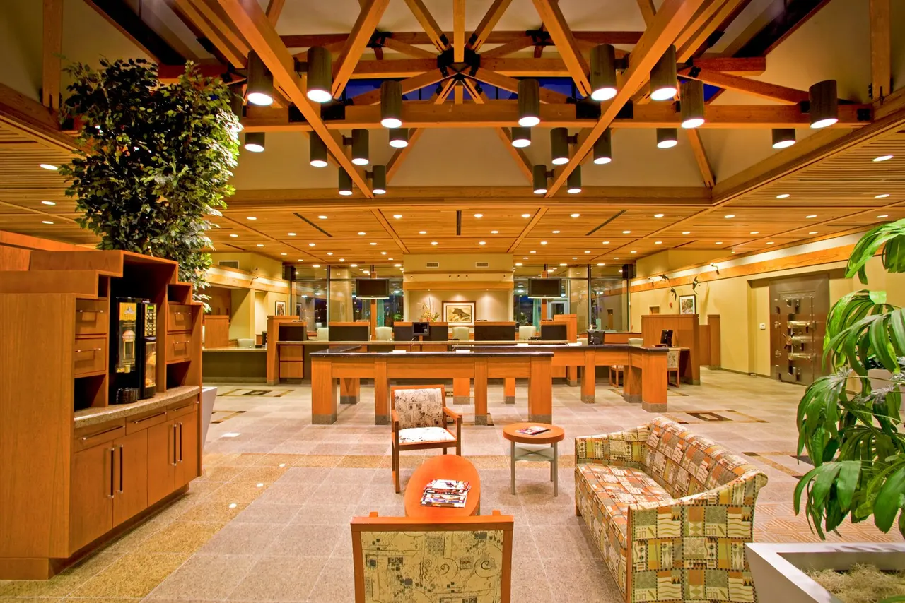 Bank of Stockton, Elk  Grove Branch, Elk Grove, CA. Camille Horton Design | photograph by Ed Asmus