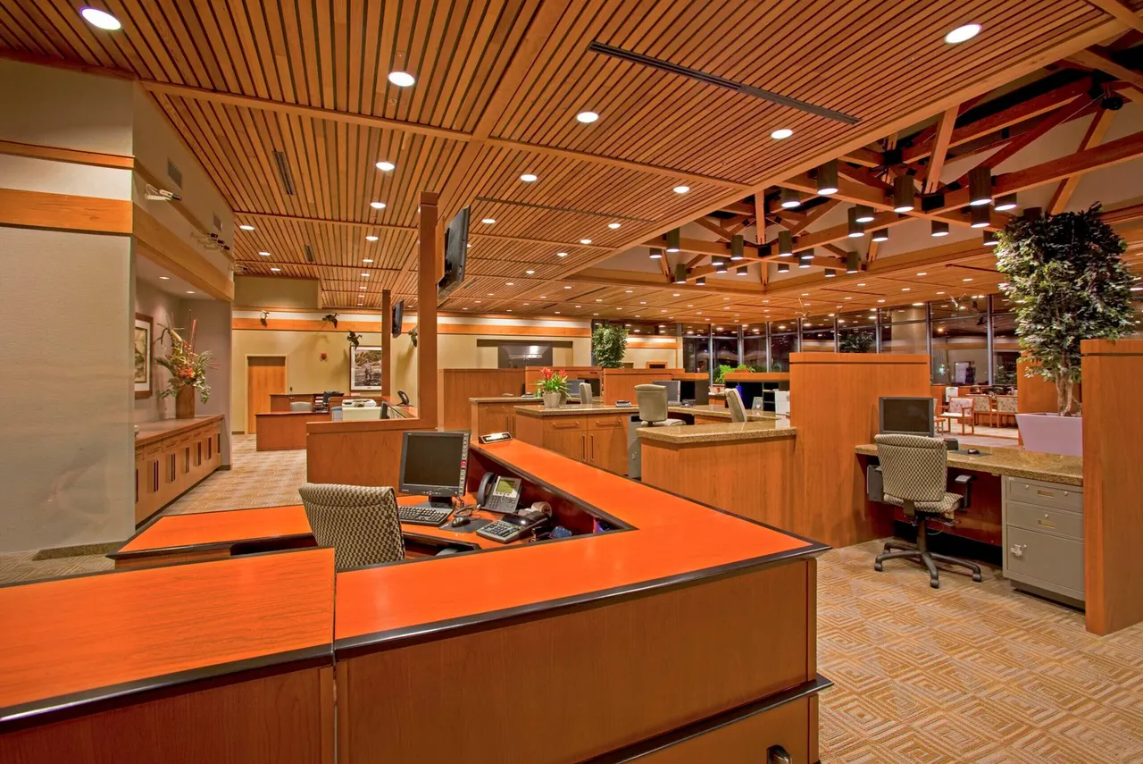 Bank of Stockton, Elk Grove Branch, Elk Grove, CA. Camille Horton Design | photograph by Ed Asmus
