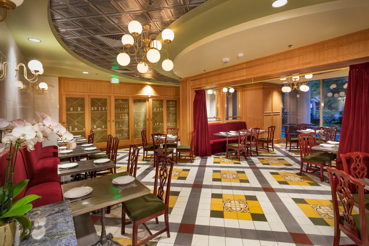 Brasserie Capitale, Sacramento, CA.  Design Tech | photograph by Ed Asmus