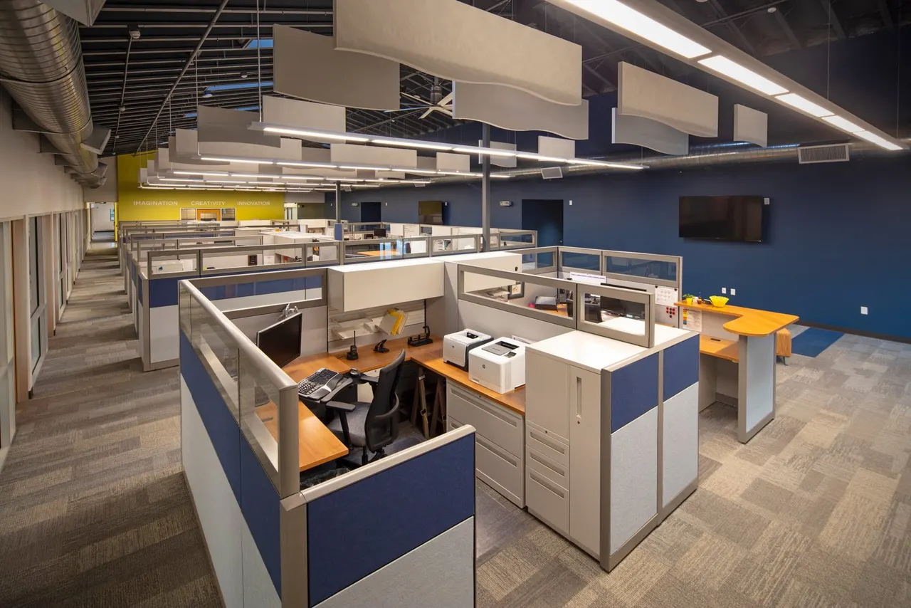 Dry Creek School, Roseville, CA. Nacht & Lewis Arcchitects | photograph by Ed Asmus