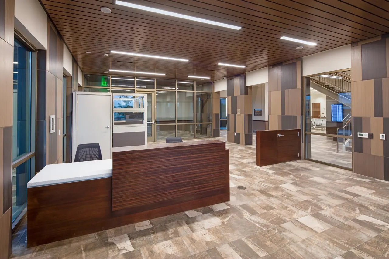 Robert M. Falasco Justice Center, Los Banos, CA. Williams + Paddon Architects | photograph by Ed Asmus