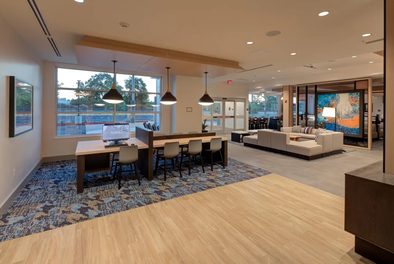 Hyatt House, Davis, CA. HRGA Architects | photograph by Ed Asmus