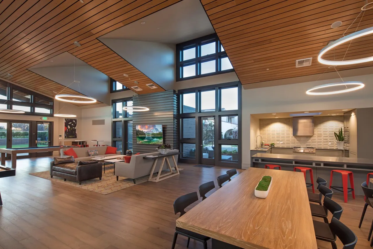 McKinley Village Clubhouse, Sacramento, CA | photograph by Ed Asmus