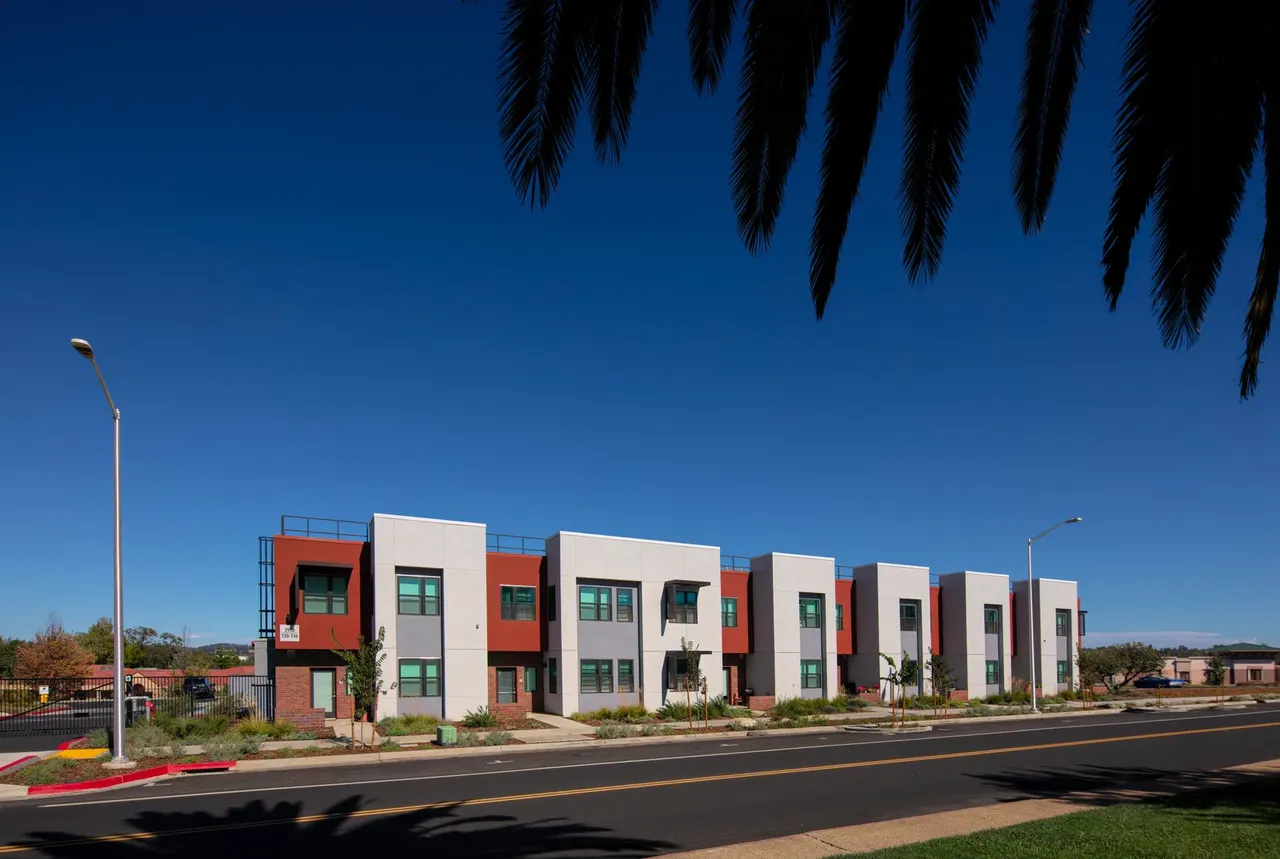 Mercy North Auburn at Rock Creek, CA.  Mogavero Architects & Broward Builders | photograph by Ed Asmus