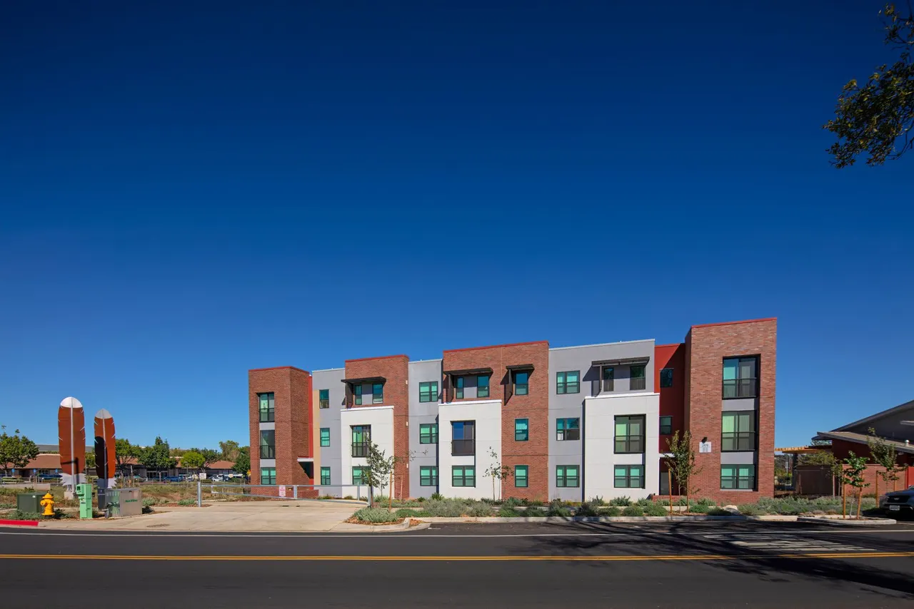 Mercy North Auburn at Rock Creek, Auburn, CA | photograph by Ed Asmus