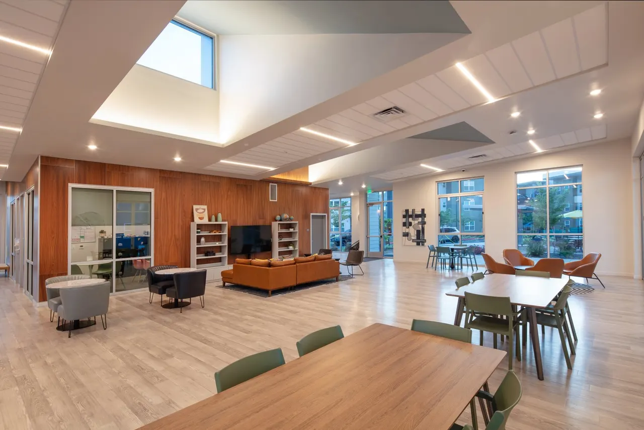 North Creek Crossing at Meriam Park, Chico, CA. Mogavero Architects, Sunseri Construction & Affordable Housing Development | photograph by Ed Asmus