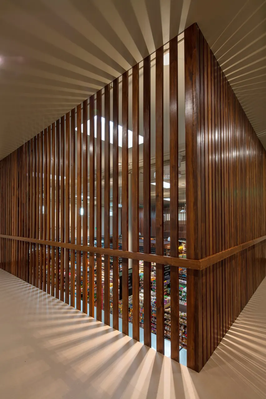 The Sacramento Co-Op,, Sacramento, CA.Mogavero Architects | photograph by Ed Asmus