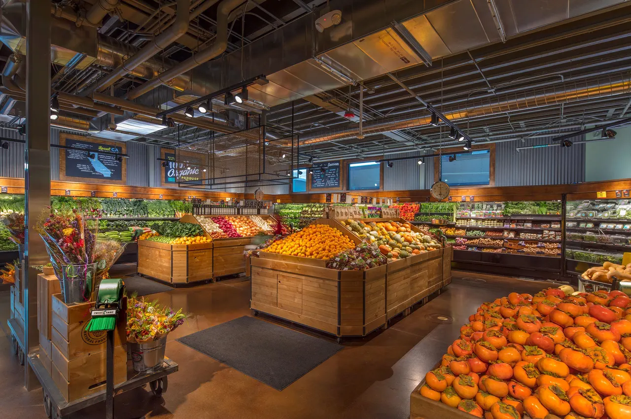 The Sacramento Co-Op,, Sacramento, CA.Mogavero Architects | photograph by Ed Asmus
