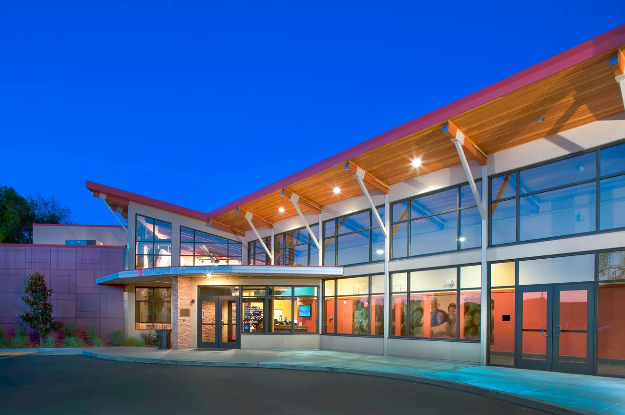 The Salvation Army,  Fairfield, CA. GRA Architects | photograph by Ed Asmus