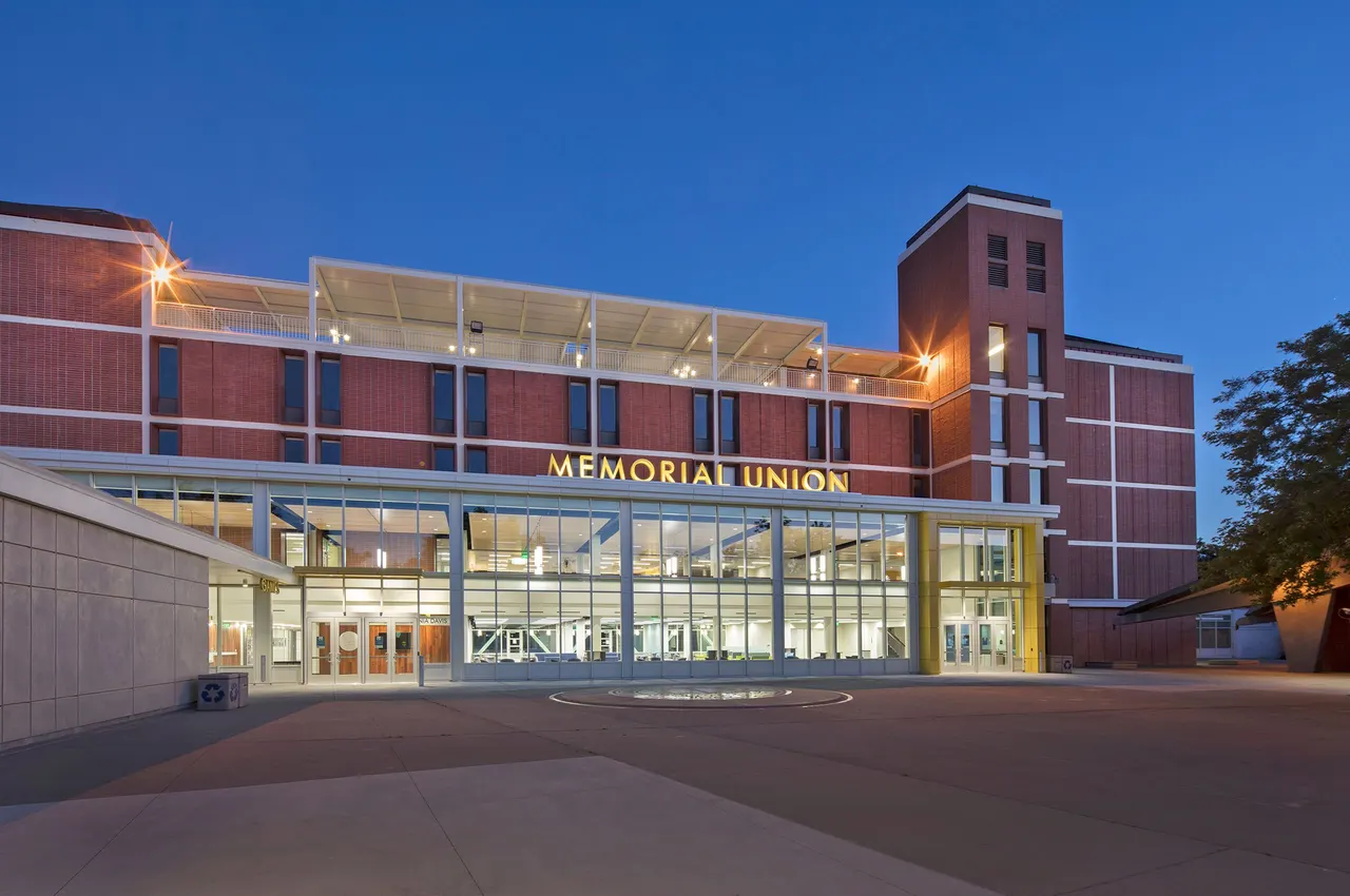 Memorial Hall, UC Davis, Davis, Otto Construction | photograph by Ed Asmus
