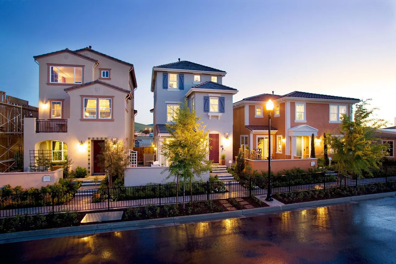 Model Homes, Pleasanton, CA. Dahlin Group, Pleasanton, Ca. AIA Award | photograph by Ed Asmus