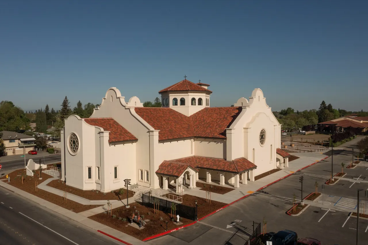 Holy Rosary Church, Woodland, CA | photograph by Ed Asmus