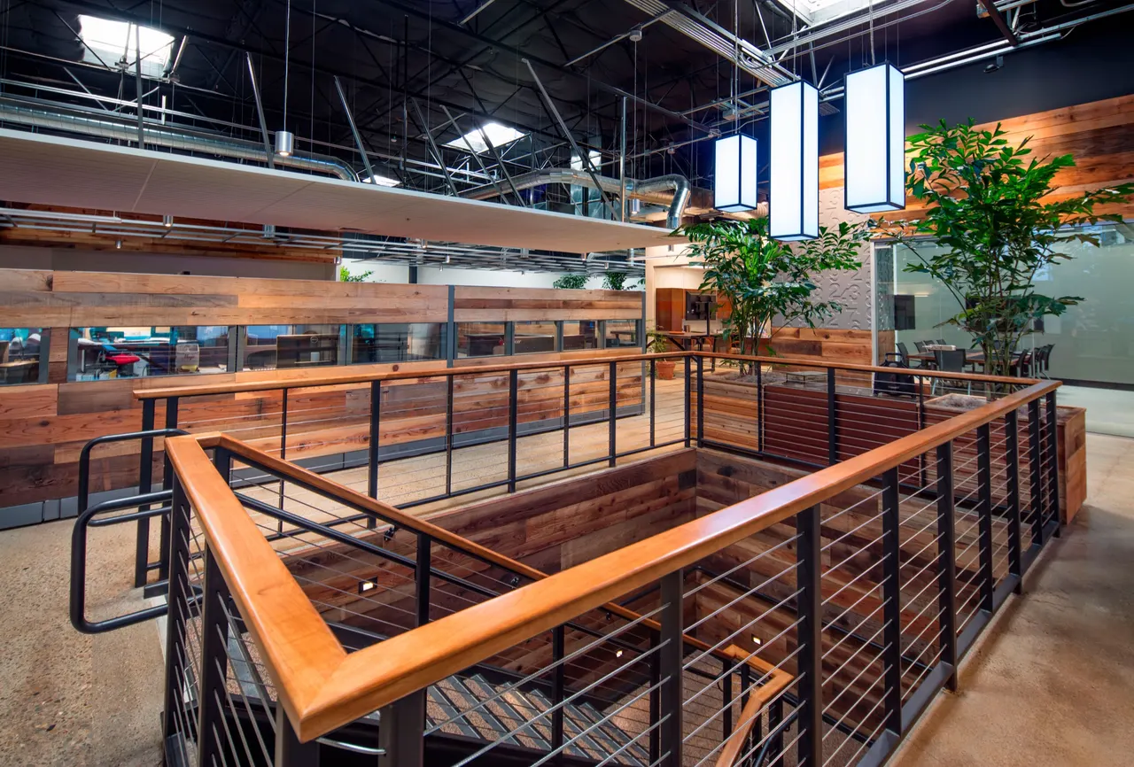 Collins Electrical Company HQ, Stockton, CA | photograph by Ed Asmus