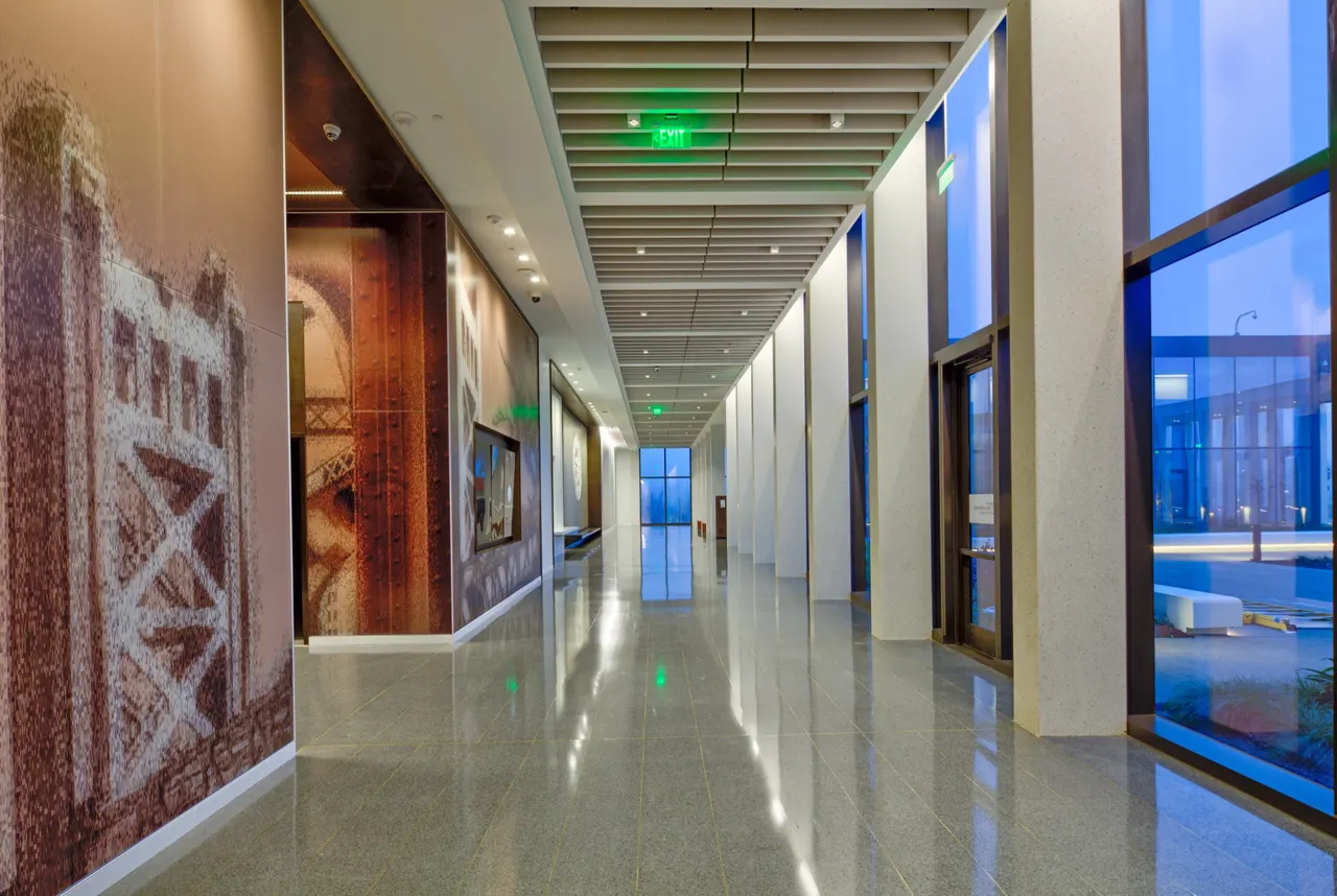 Tani G. Cantil-Sakauye Courthouse, Sacramento, CA | photograph by Ed Asmus