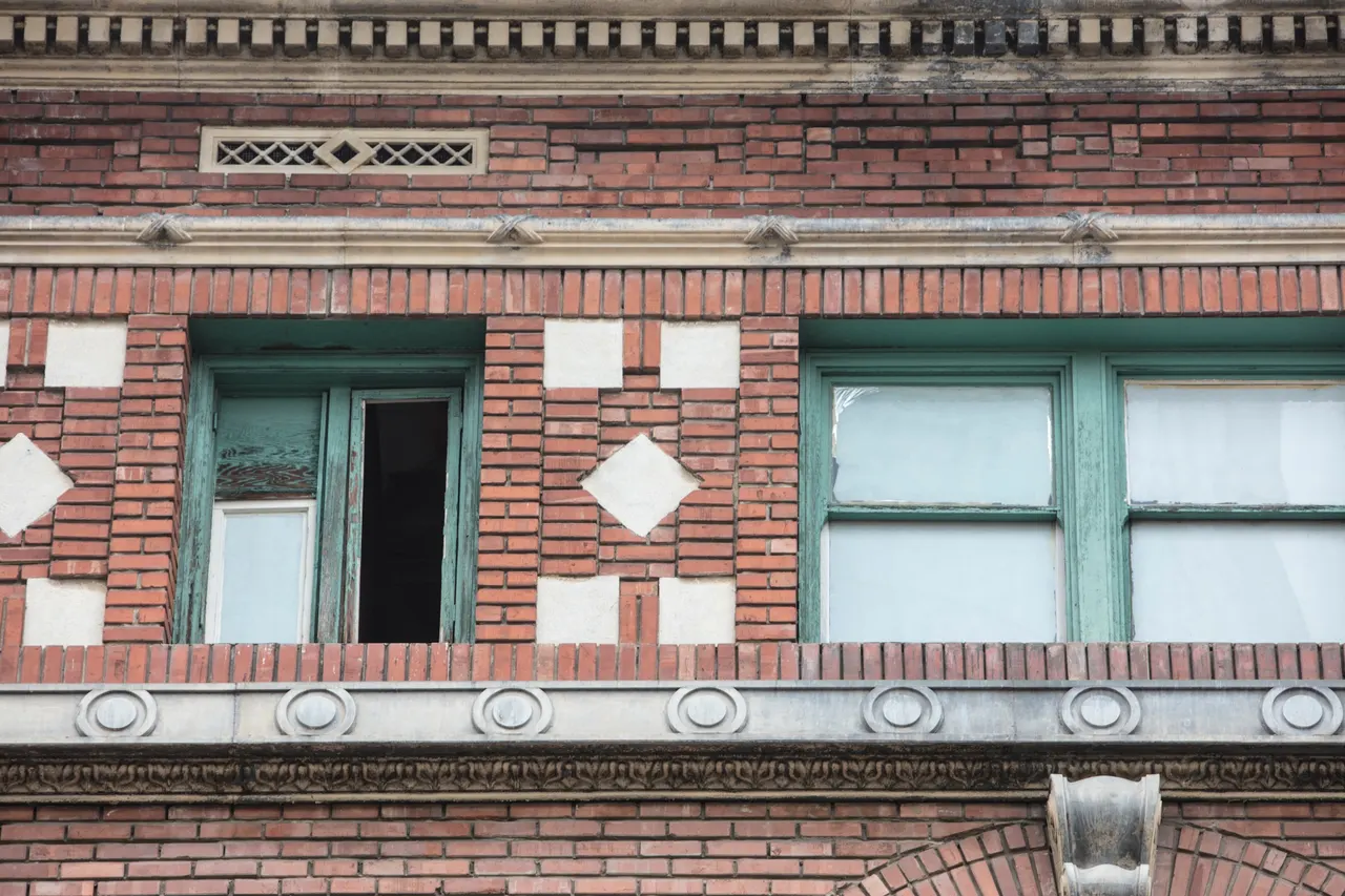 The Marshall Hotel, Sacramento, CA | photograph by Ed Asmus