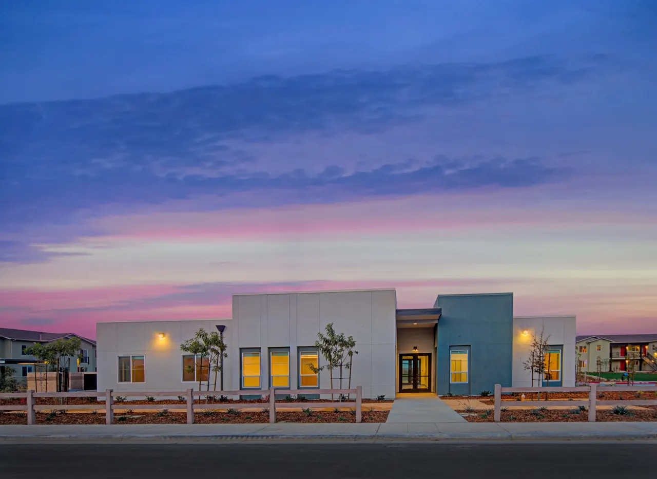 Corazon del Valle Commons, Huron, CA.  Pro West Constructors | photograph by Ed Asmus