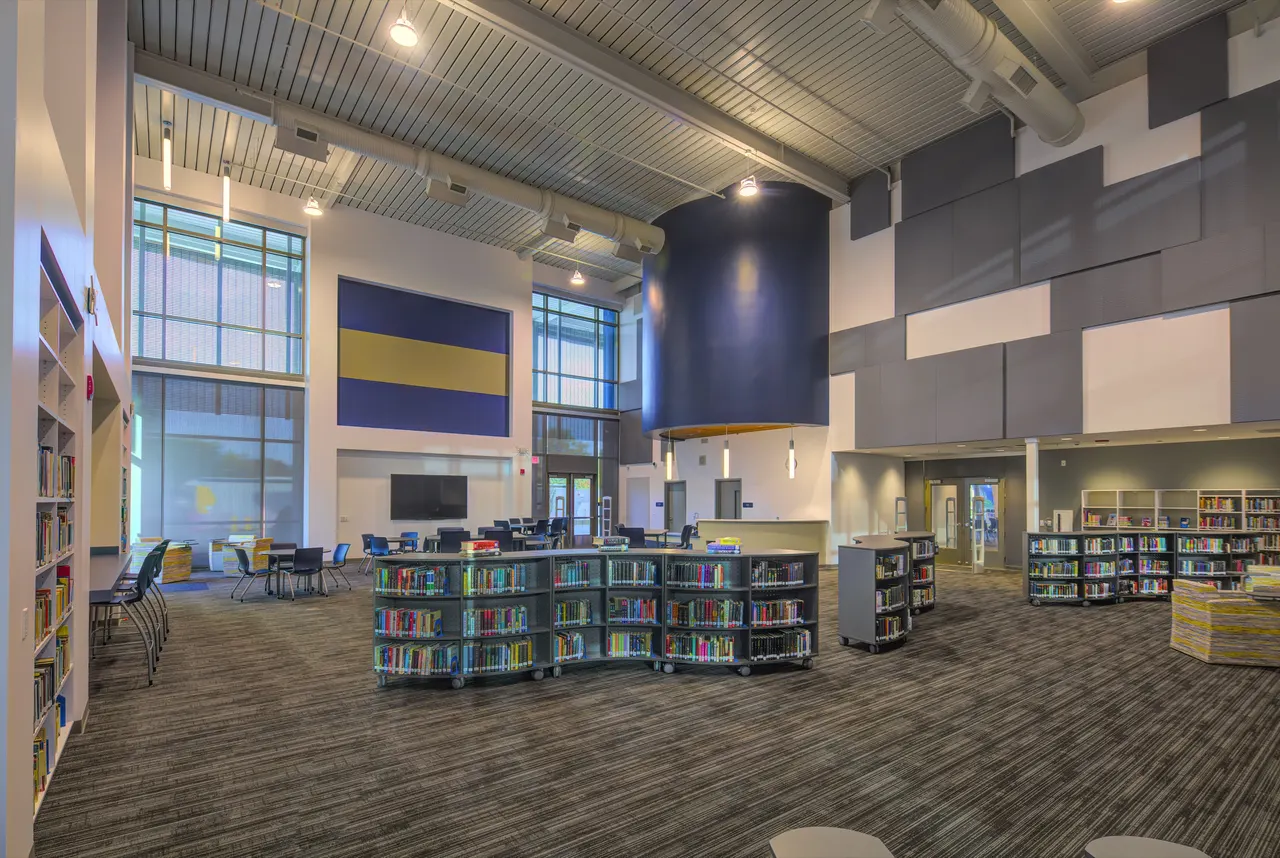 Del Campo Tech & Science Center, Sacramento, CA | photograph by Ed Asmus