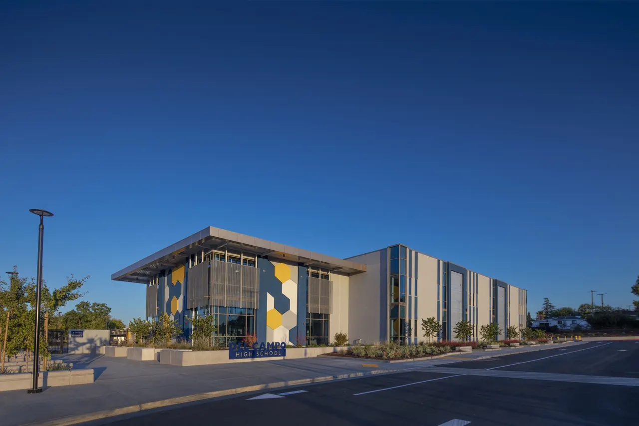 Del Campo Tech & Science Center, Sacramento, CA | photograph by Ed Asmus