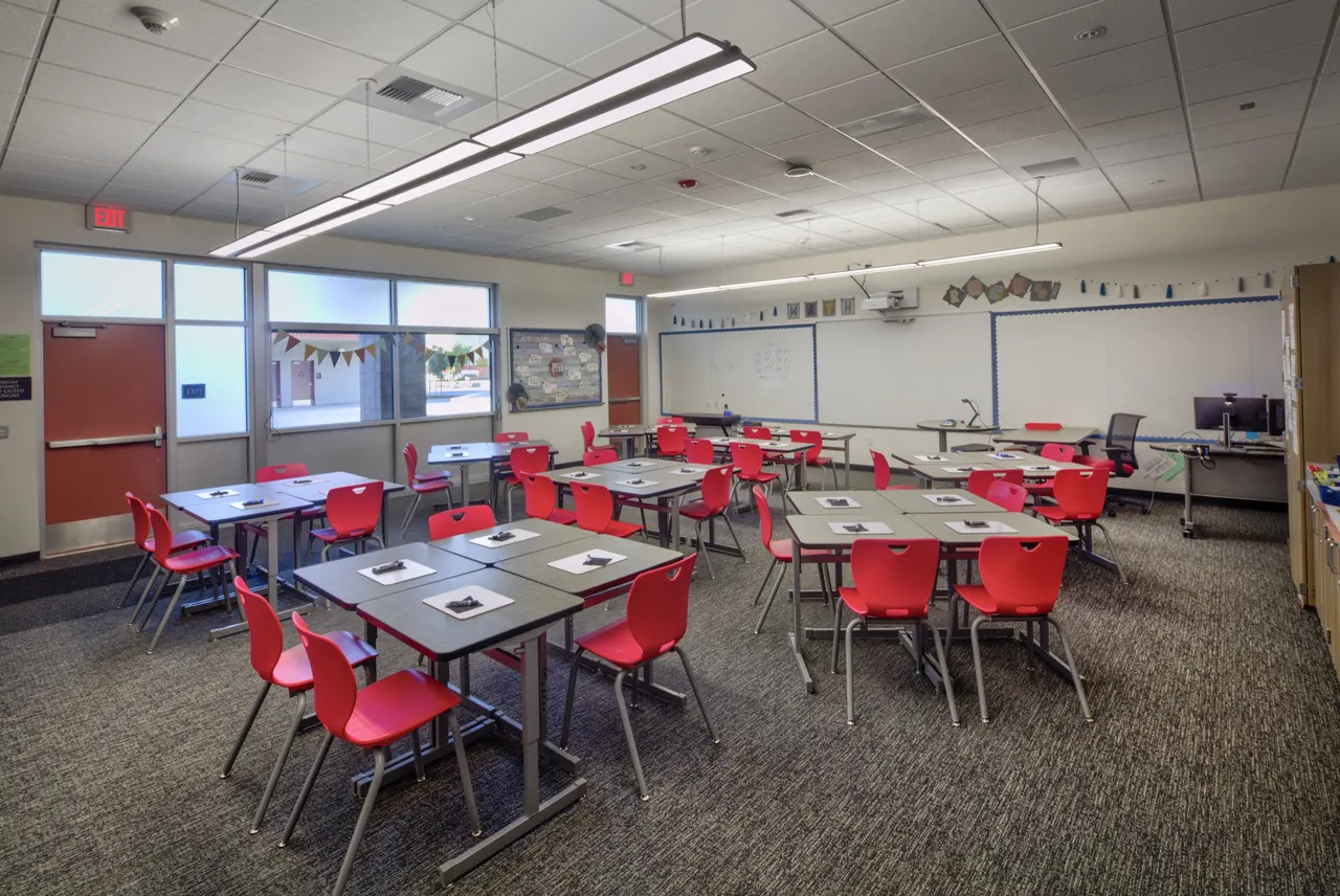 Joseph Kerr Middle School, Elk Grove, CA | photograph by Ed Asmus