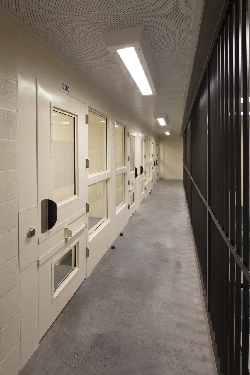 Mendocino County Jail, Ukiah, CA | photograph by Ed Asmus