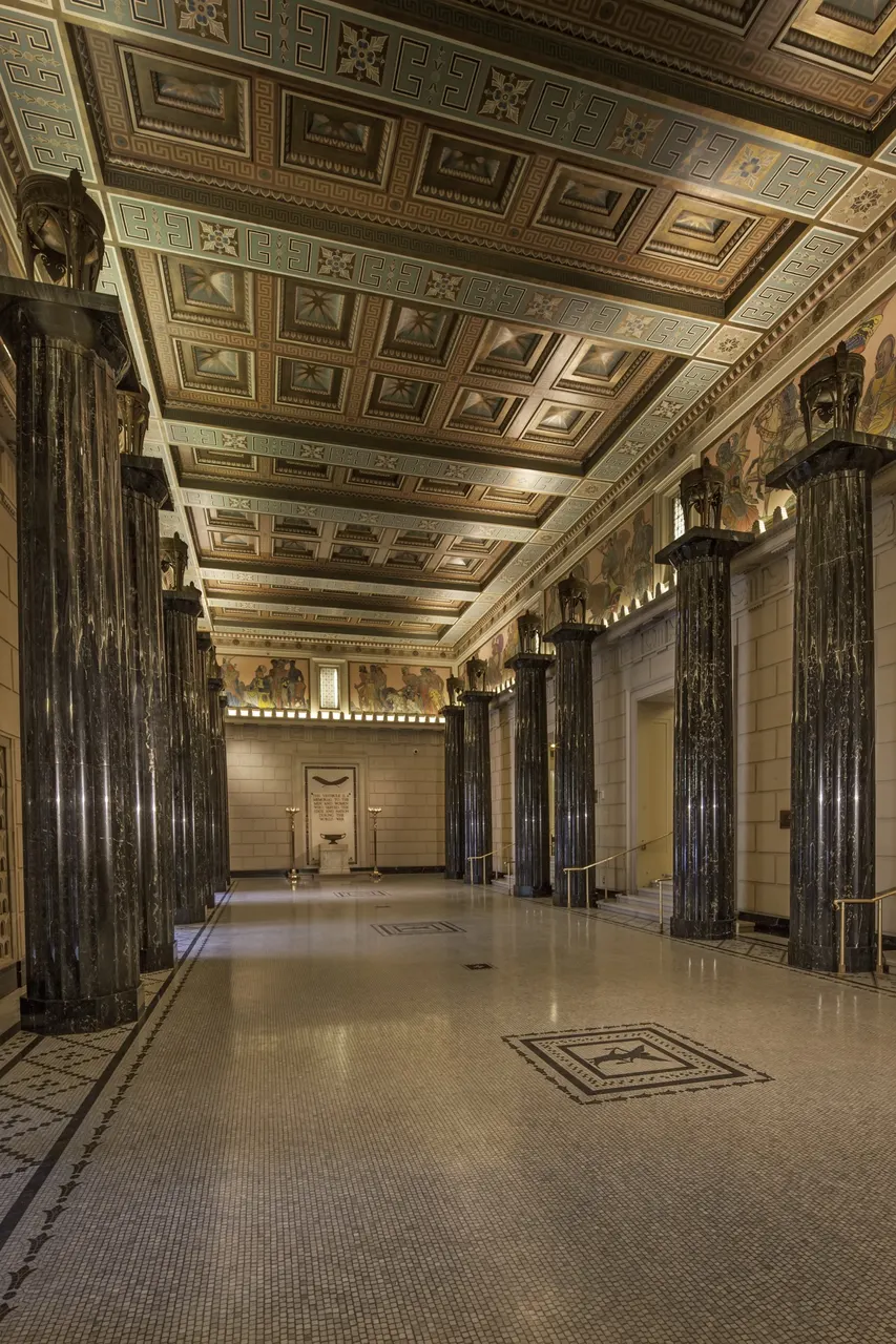 Stanley Mosk Library & Courts Building, Sacramento, CA | photograph by Ed Asmus